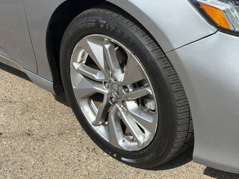 Used 2018 Honda Accord LX image 18