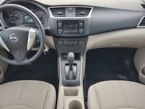 Used 2016 Nissan Sentra S image 16