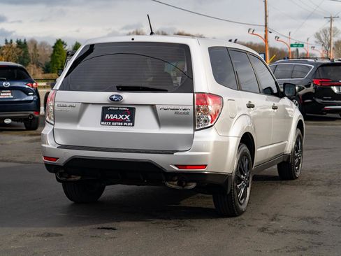 Used 2010 Subaru Forester 2.5X image 9