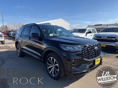 Used 2025 Ford Explorer ST-Line image 1