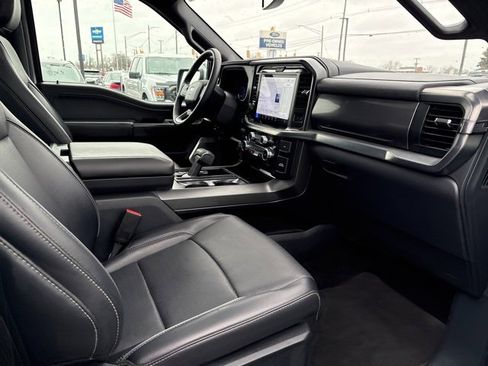 Used 2025 Ford F150 Lariat w/ Equipment Group 502A High image 11