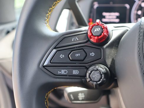 Used 2025 Lamborghini Revuelto AWD/4WD image 21