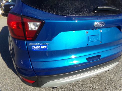 Used 2019 Ford Escape SE image 11