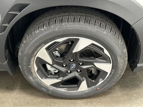 Used 2025 Subaru Crosstrek 2.5i Limited AWD/4WD image 5