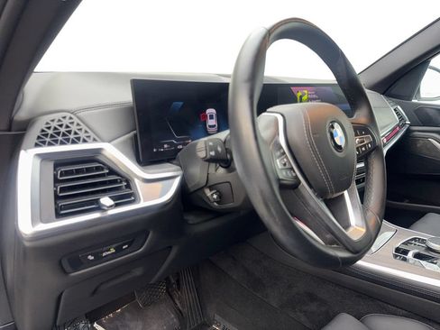 Used 2024 BMW X5 xDrive40i w/ Parking Assistance Package AWD/4WD image 51