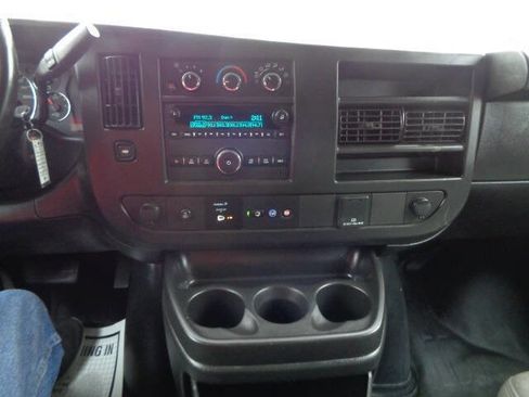 Used 2023 GMC Savana 2500 Extended w/ Driver Convenience Package image 17