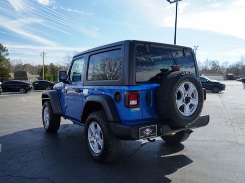 Used 2021 Jeep Wrangler Sport S image 3