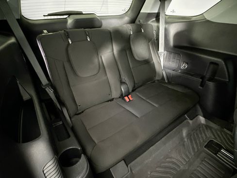 Used 2021 Ford Explorer XLT RWD image 26