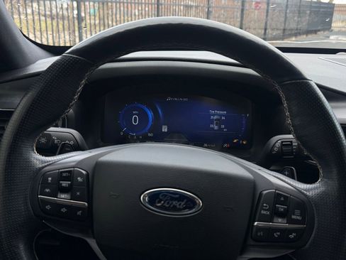 Used 2020 Ford Explorer ST w/ ST Street Pack image 18