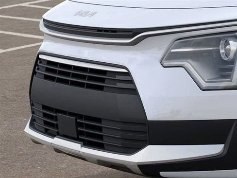 New 2026 Kia Niro EX FWD image 12