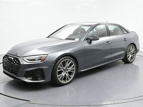 Used 2024 Audi S4 Premium Plus w/ Premium Plus Package AWD/4WD image 3