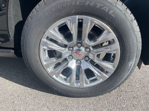 New 2026 GMC Yukon XL Denali w/ Sun & Power Step Package AWD/4WD image 32