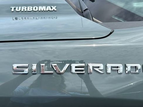 Used 2026 Chevrolet Silverado 1500 LT AWD/4WD image 6