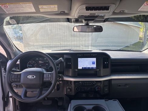 Used 2024 Ford F350 XL w/ XL Chrome Package image 11