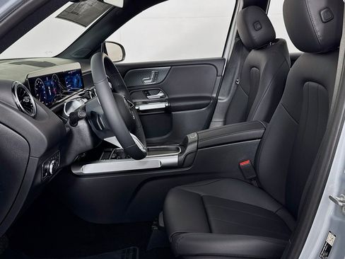 New 2026 Mercedes-Benz GLB 250 image 16