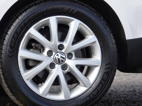 Used 2010 Volkswagen Jetta Limited Edition FWD image 53
