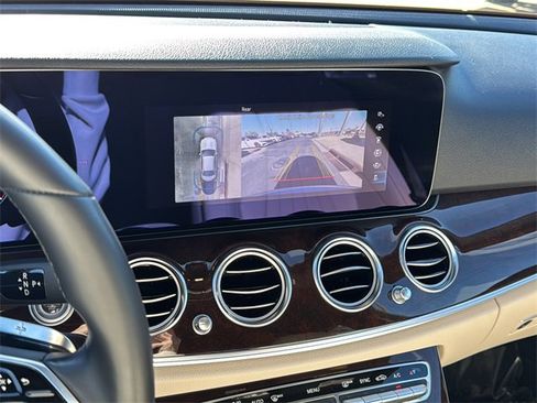 Certified 2022 Mercedes-Benz E 350 4MATIC Sedan image 18