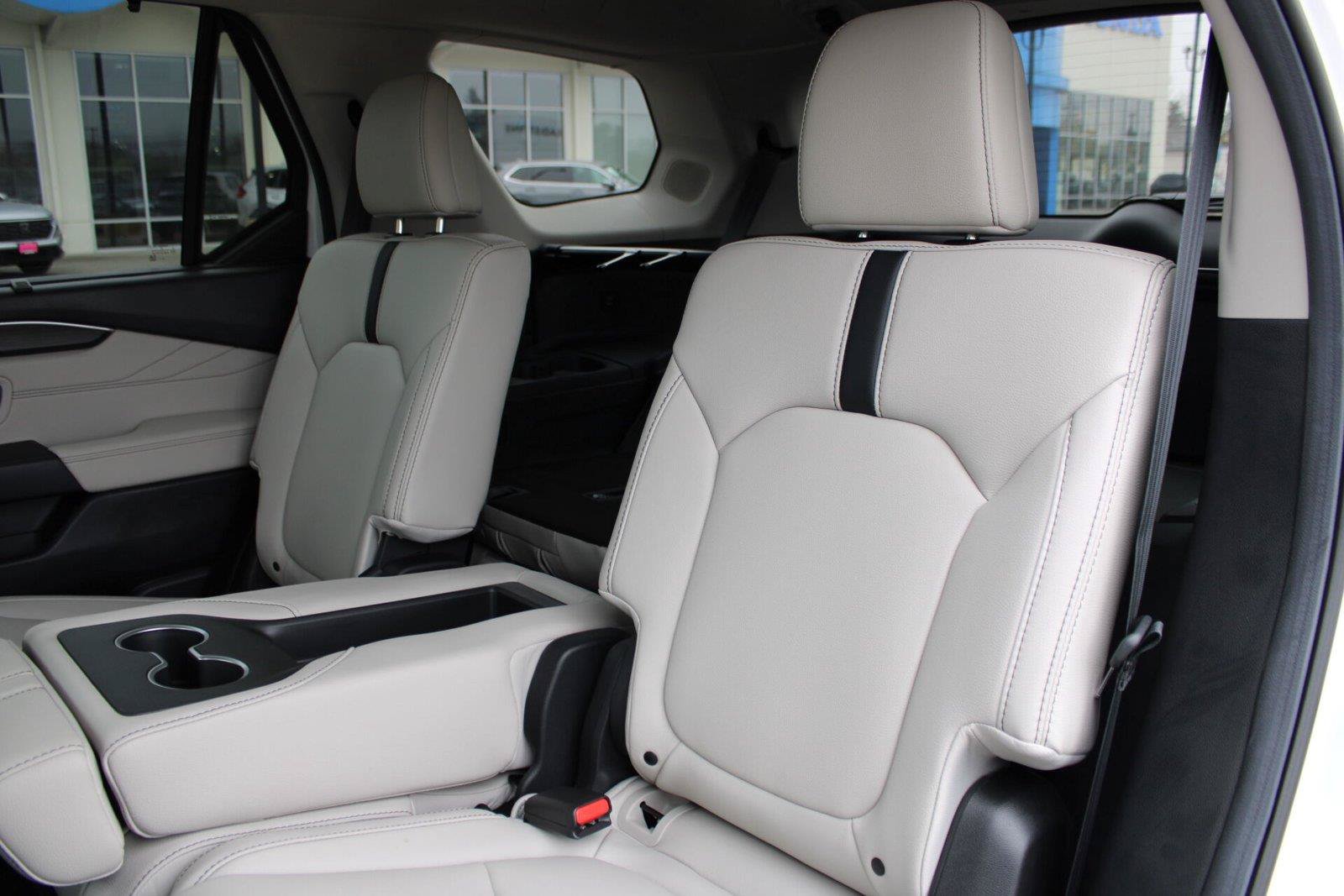 New 2026 Honda Pilot Touring image 17
