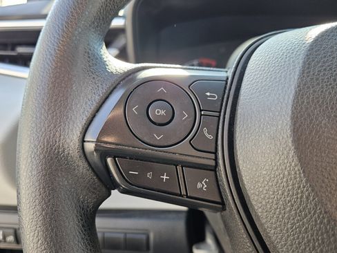 Used 2021 Toyota Corolla LE image 21