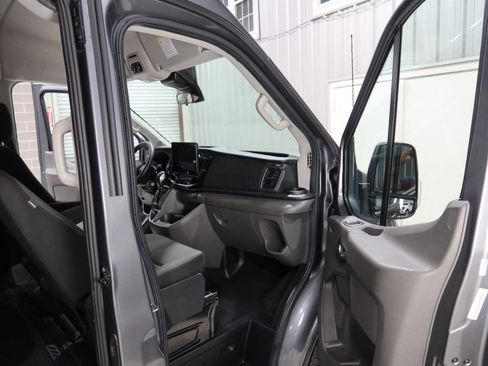 Used 2024 Ford Transit 350 XLT RWD image 12