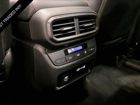 Used 2023 Honda Pilot TrailSport image 24
