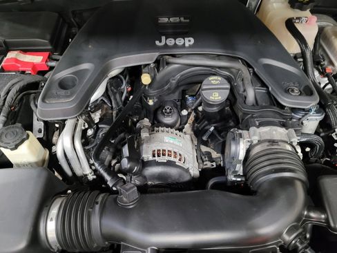 Used 2018 Jeep Wrangler Sport image 30