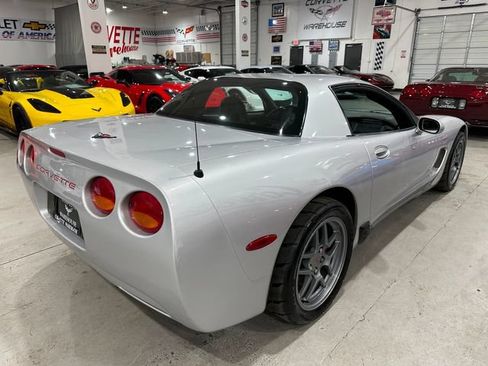 Used 2001 Chevrolet Corvette Z06 RWD image 24