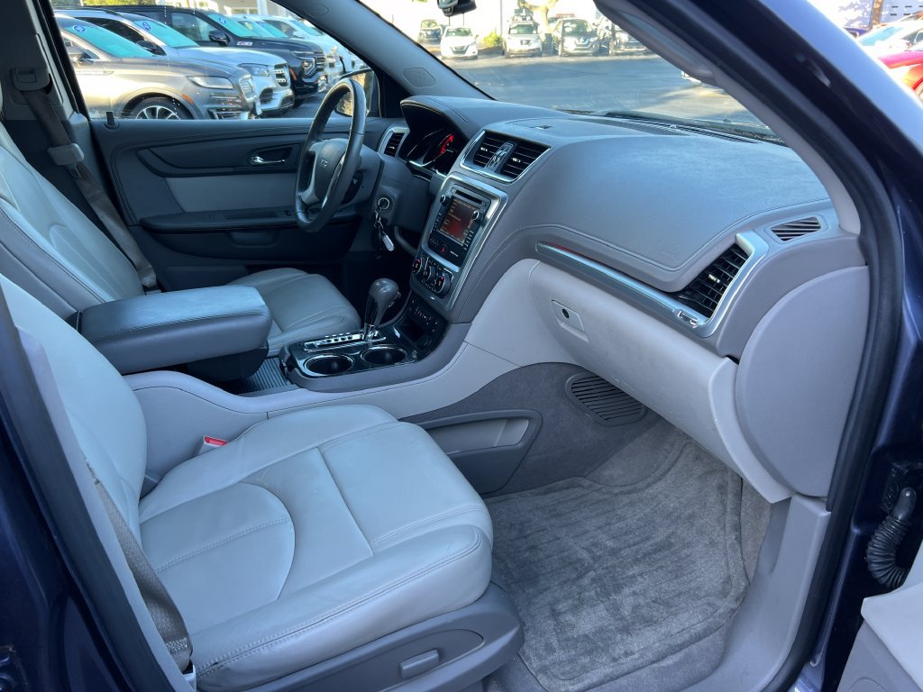 Used 2013 GMC Acadia SLT FWD image 17