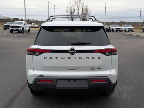 New 2026 Nissan Pathfinder SL AWD/4WD image 4