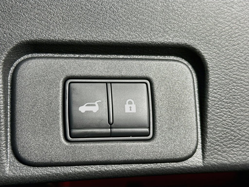 Certified 2021 Nissan Rogue Platinum AWD/4WD image 30