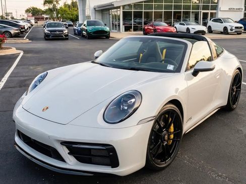 Used 2022 Porsche 911 Targa 4 GTS AWD/4WD image 4