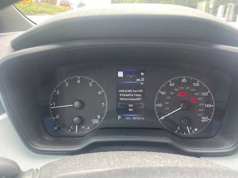 Used 2024 Toyota Corolla SE FWD image 8