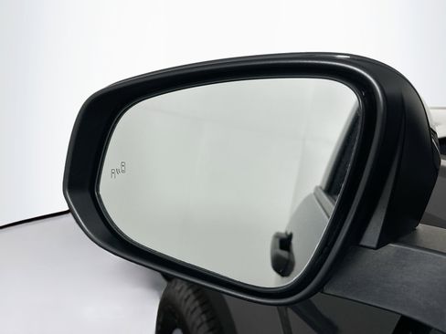 Used 2024 Toyota Tacoma TRD Off-Road image 16