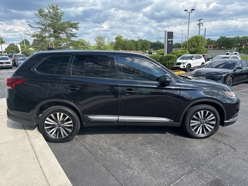 Used 2020 Mitsubishi Outlander ES AWD/4WD image 8