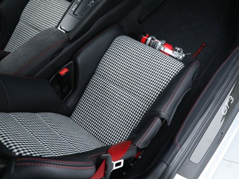 Used 2018 Porsche 911 GT3 image 21