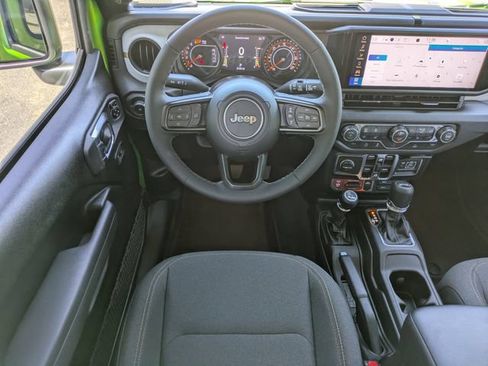Certified 2026 Jeep Wrangler Unlimited Sport AWD/4WD image 15