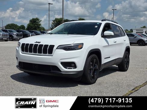 Used 2021 Jeep Cherokee Latitude Plus FWD image 3
