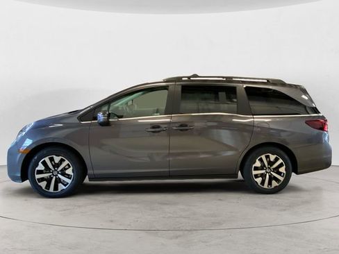 New 2026 Honda Odyssey EX-L image 2