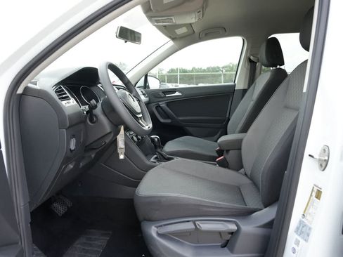 Used 2021 Volkswagen Tiguan S FWD image 16