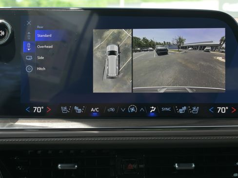 New 2026 Chevrolet Suburban High Country AWD/4WD image 22