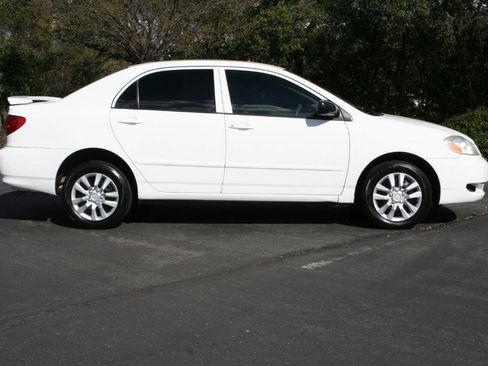 Used 2006 Toyota Corolla CE image 4