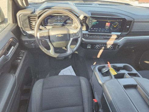 Used 2022 Chevrolet Silverado 1500 LT w/ Protection Package image 28