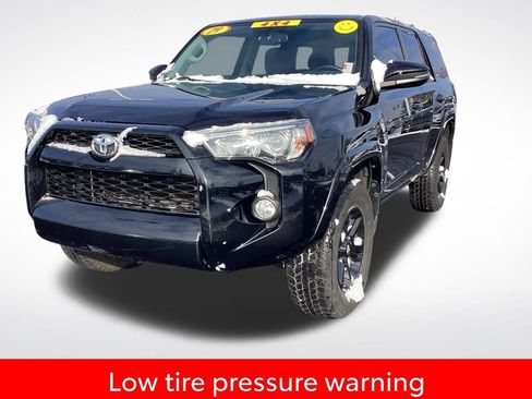 Used 2019 Toyota 4Runner SR5 Premium image 6