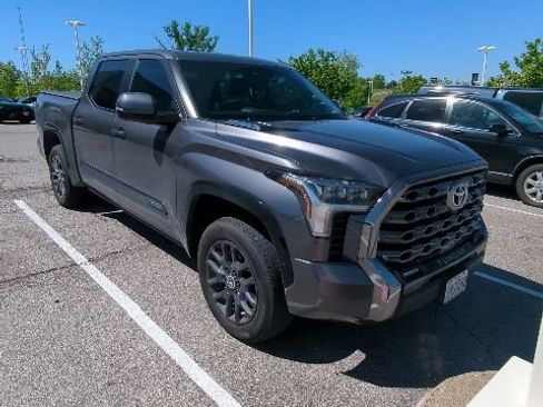 Used 2024 Toyota Tundra Platinum AWD/4WD image 8