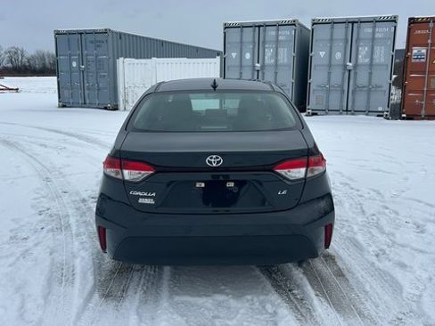 Used 2023 Toyota Corolla LE image 4