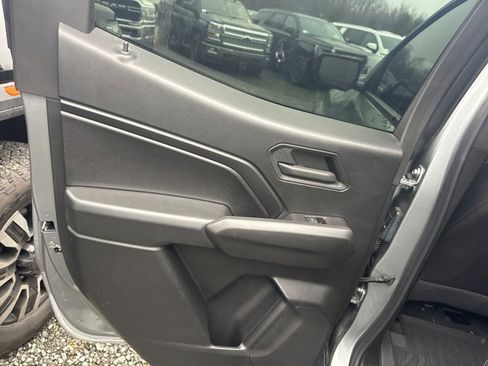 Used 2023 Chevrolet Colorado Trail Boss w/ Technology Package image 15