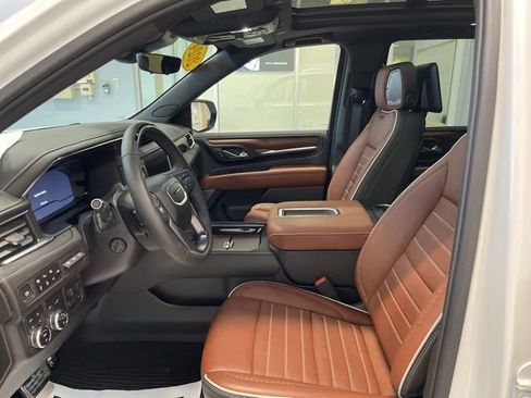Used 2024 GMC Yukon Denali Ultimate image 19