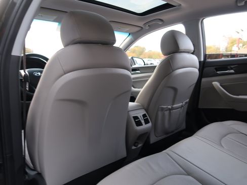 Used 2018 Hyundai Sonata Limited image 34