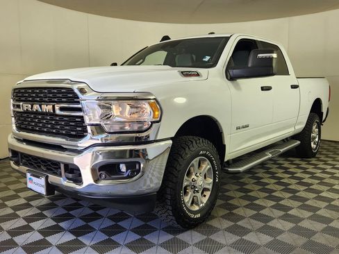 Used 2024 RAM 2500 Big Horn w/ Safety Group AWD/4WD image 3