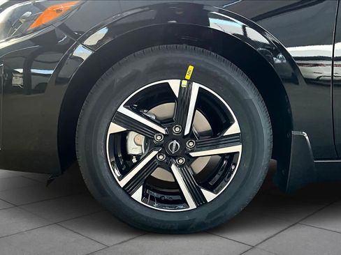 New 2025 Nissan Sentra SV image 9